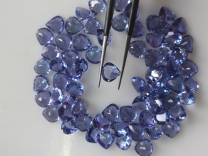 แทนซาไนต์สีน้ำเงินธรรมชาติ 6 มม. รูปหัวใจ คุณภาพดีที่สุด พลอยเม็ดเดี่ยวสำหรับทำเครื่องประดับ - Product Image 5