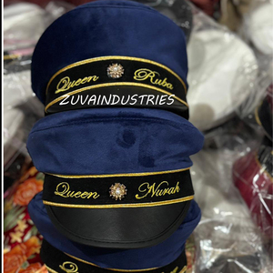 Chapeau de remise de diplôme suédois personnalisé avec nom de broderie personnalisé Chapeaux de fête pour les célébrations de remise de diplômes suédoises - Product Image 1