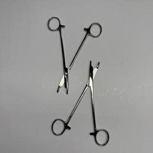 Porte-aiguilles Mathieu manuel multicolore arc-en-ciel en acier inoxydable de haute qualité 14 cm pour maintenir les perles de fixation de fil par Dentavex - Product Image 1