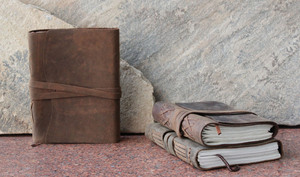 Cuadernos de Tapa Dura de Alta Calidad, Hechos a Mano con Papel de Algodón Reciclado, Sin Ácido, con Cuerdas de Cuero y Encuadernación Cosida - Product Image 5