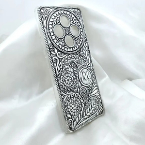 เคสโทรศัพท์เงินแท้ 925 สุดหรู งานแฮนด์เมด ลายดอกไม้เพสลีย์สลักลาย พร้อมปักอักษรย่อ - Product Image 3