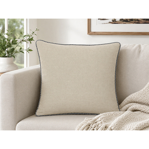 Housse de coussin en lin de qualité supérieure avec passepoil contrastant |   Coussin carré décoratif beige naturel avec bord gris pour canapé - Product Image 1