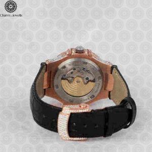 Charm Jewells Montre mécanique analogique de luxe pour homme, incrustée de diamants, bracelet en acier inoxydable, cadran en cristal saphir de 40 mm, date automatique - Product Image 3