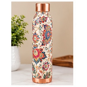 Botella de Agua de Cobre con Diseño Floral de Flores de Cerezo Púrpuras y Detalles en Cobre, Portátil para Viajes - Product Image 2