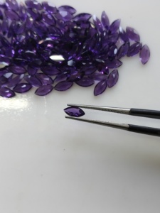 Amatista Púrpura Natural de 7x3.5MM, Corte Marquesa, Gema Suelta de la Mejor Calidad para Joyería - Product Image 1