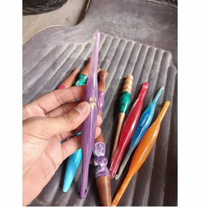 FAIZA CRAFT เข็มโครเชต์เรซิ่นรูปทรงไม่สมมาตรคุณภาพสูง งานแฮนด์เมด เป็นมิตรกับสิ่งแวดล้อม สีสันปรับแต่งได้ โลโก้ปรับแต่งได้ - Product Image 3