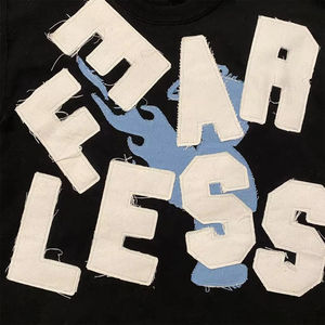 Camiseta Negra Extra Grande Personalizada para Hombre con Letras de Patchwork Fear Less, 100% Algodón, Estilo Urbano (Unisex) - Product Image 5