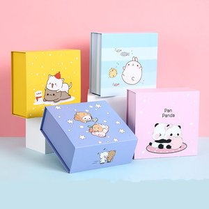 Boîte cosmétique personnalisée avec laminage mat et gaufrage, doublure en éponge, emballage cadeau de luxe haut de gamme - Product Image 2