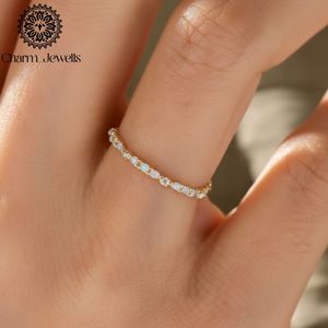 Anillo de Compromiso Charm Jewells con Moissanita Corte Cojín y Diseño Floral, Plata 925 con Engaste de Garras, Estilo Clásico para Mujer, Certificado IGI, Oro 3g - Product Image 4