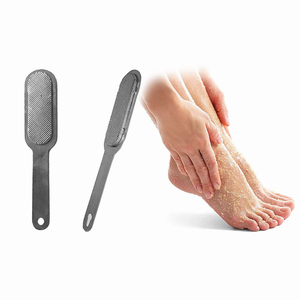 Râpe à pieds en bois avec papier de verre pour pédicure, élimination des peaux mortes et sèches, exfoliation des orteils et des cuticules du talon - Product Image 6