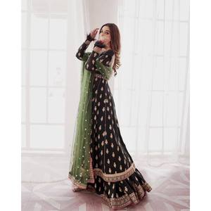 Robe de créateur et dupatta pour tenue de soirée, robes élégantes pour le travail - Product Image 6