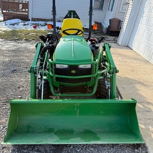 Tracteur utilitaire compact Deere haute performance 4x4 39 CV Moteur diesel turbocompressé Pompe à engrenages Boîte de vitesses Roulement - Product Image 4