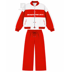 Ensemble de sport respirant personnalisé Delta Sigma Theta Sorority avec logo brodé sur le devant, coupe ample, ensemble en molleton 2 pièces pour femme - Product Image 1