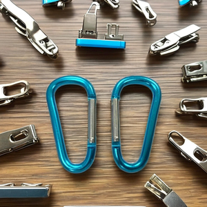 Mousqueton de bobine d'insigne en métal S.F SH-04 élégant avec pince à sangle en PVC accessoire fabriqué à Taiwan pour clips en matière plastique - Product Image 6