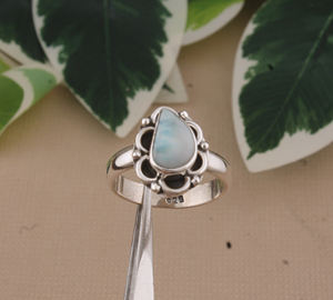 Bague en Larimar Naturel Forme Fantaisie, Argent Sterling 925, Pierre Bleue Véritable Sertie Clos, Bijoux Artisanaux Classiques pour Fêtes, Vente en Gros - Product Image 2