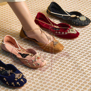 Nouvelles Khussas Légères pour Femmes - Tendance Mode Imprimée Antidérapante en Velours de Haute Qualité - Vente Directe Usine - Product Image 6