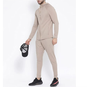 Meilleures ventes 2026 – Ensembles de survêtements personnalisés en polyester imperméable de haute qualité pour hommes à prix raisonnable - Product Image 5