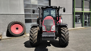 Tracteur agricole Valtra T153 Versu - Product Image 2