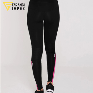 Legging de yoga pour femme en nylon et lycra noir à rayures roses dynamiques, anti-frottement, séchage rapide, pour la course et le sport - Product Image 2