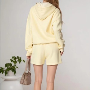 ชุดเซ็ตฮู้ดดี้และกางเกงขาสั้นผ้าฝ้าย 100% สำหรับผู้หญิง ออกกำลังกาย ฟิตเนส ชุด 2 ชิ้น แฟชั่น ทันสมัย ไซส์พลัส - Product Image 4