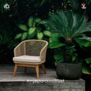 Commercial Grade Outdoor Rope Chair with Solid Teak Wood Legs Weather Resistant Cushioned Seat for Hotels Restaurants Res - Product Image 1
