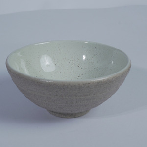Nuevo Plato Pequeño de Cerámica con Diseño de Puntos Color Marfil, 13.5x6cm, Estilo Wabi Sabi, Ecológico, Apto para Lavavajillas, Ideal para Servir Sopa o Arroz en Restaurantes - Product Image 2