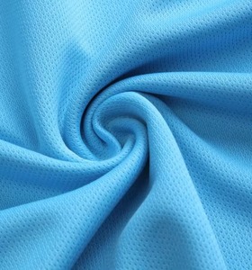 Ensemble de maillot de football bleu pour homme, col en V, manches courtes, tissu respirant en polyester, shorts, coupe athlétique pour toutes les saisons - Product Image 5