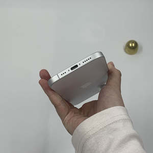 สินค้ามาใหม่ ขายส่ง มือสอง iPhone 16/Plus 8GB+128G 4G LTE สีขาว หน้าจอ 6.1 นิ้ว Super Retina XDR OLED ปลดล็อค US สภาพ 99% สมาร์ทโฟน - Product Image 6