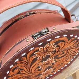 Sac à main rond en cuir véritable avec motif floral ajouré, fermeture éclair, style vintage, accessoire quotidien pour femme - Product Image 3