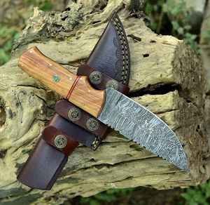 Cuchillo de Caza de Acero de Damasco Hecho a Mano de Alta Calidad, Cuchillo de Supervivencia para Exteriores de Grado Industrial, Cuchillo para Acampar - Product Image 1