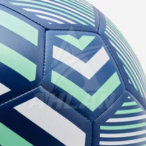Balones de Fútbol de Construcción Robusta que Ofrecen un Manejo Confiable y Durabilidad - Product Image 4