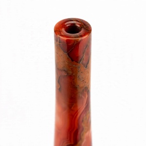 Vase Bouteille Élancé en Onyx Rouge Cornaline, Fait Main, Pierre Veinée Rouille Ardente, Pièce Décorative d'Impression, Vente en Gros - Product Image 3