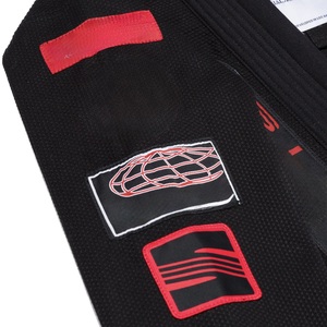 Kimono de Jiu-Jitsu Negro Personalizado con Paneles Rojos y Blancos, Uniforme de Artes Marciales Unisex para Adultos, Corte Regular, 100% Algodón - Product Image 3
