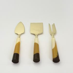Juego de Herramientas para Queso de Lujo, Hecho a Mano, de Acero Inoxidable con Mango de Resina, Utensilios de Mesa Elegantes para Bodas y Ocasiones Especiales - Product Image 4
