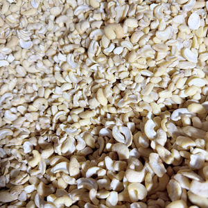 OEM, ODM Packaging Santigo Cashew <b>Nuts</b> Kaju Broken Kaju In Bulk <b>Kernel</b> Cashew <b>Nuts</b> Fast Deliver - Product Image 1