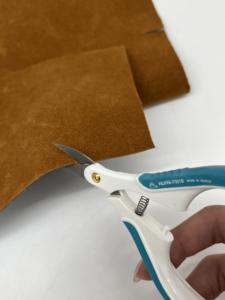 Mini tijeras de costura de grado industrial FUJIYA, mango recto con hoja de acero inoxidable de borde liso, compatible con OEM y ODM - Product Image 2