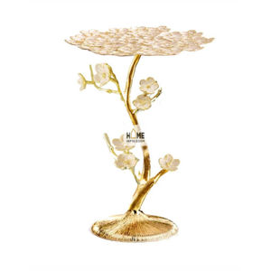 Tables basses et tables d'appoint de luxe pour salon, uniques, élégantes, de haute qualité, plaquées or, en métal de qualité supérieure, pour la maison et l'hôtel. - Product Image 3