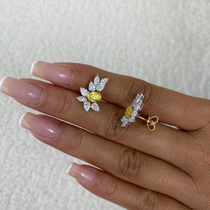 Boucles d'oreilles solitaires en diamant écoresponsable de qualité supérieure, or jaune 18 carats, faites à la main, pour mariées, taille brillant, certifiées IGI - Product Image 3