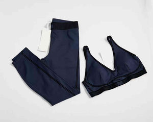 Conjunto de Yoga para Mujer con Diseño Profesional y Logotipo Personalizado, de Alta Calidad, Sin Costuras, 2 Piezas, Ligero, con Patrón Sólido - Product Image 6