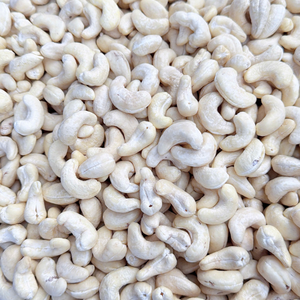 เมล็ดมะม่วงหิมพานต์เวียดนาม ยี่ห้อซานติโก - Product Image 1
