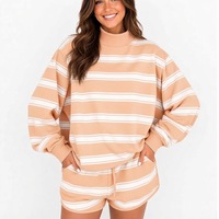 Ensemble décontracté deux pièces pour femme : sweat-shirt rayé à col montant et short assorti à manches longues
