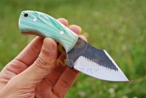 Cuchillo de Caza Hecho a Mano en Oferta, Hoja de Acero D2 – Mango de Resina Personalizado, Cuchillo de Supervivencia para Campismo al Aire Libre - Product Image 6