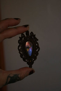 สร้อยคอทำมือแบบมาคราเม่ จี้มุกทันสมัย ประดับด้วยหินวิบวับ สายสีน้ำตาลปรับได้ เครื่องประดับบำบัดรักษา งานฝีมือ ฮาริ โอม ศาสนาพุทธ - Product Image 4