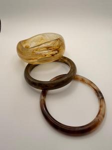 Elegante Brazalete de Resina Hecho a Mano, Accesorio de Joyería de Moda para Mujer, Moderno, Estilizado, Ligero, para Uso Diario, Regalo, MN Exports - Product Image 2