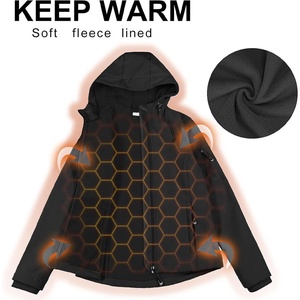 Chaqueta cortavientos Softshell con capucha para mujer bordada personalizada, diseño ligero para uso activo y diario - Product Image 4