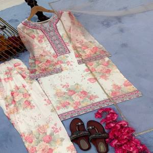 VASTRA COTTAGE Conjunto de Kurti Farshi Palazo para Mujer de Chifón Georgette Puro con Estampado Digital, Bordado y Lentejuelas, con Dupatta de Red - Product Image 5