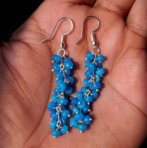 HAYAAT GEMS Boucles d'oreilles pendantes ethniques en argent 925 plaqué or avec perles d'opale bleue naturelle d'Éthiopie et cabochon en forme de boule - Product Image 2