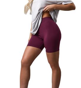 Short de sport confortable à séchage rapide pour les femmes en gros couleur unie Sweat Wear Shorts femmes Shorts respirants - Product Image 4