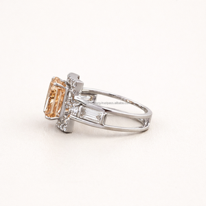 Anillo de compromiso de moissanita de la mejor calidad para mujer, inspirado en la moda nupcial contemporánea, disponible con calidad y precio de exportación. - Product Image 6