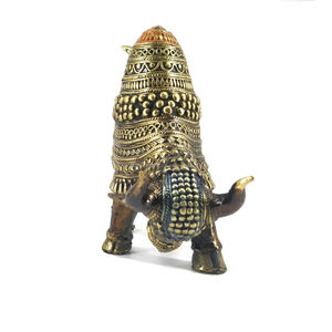 Figura de Toro Furioso (Nandi) Grabada a Mano en Latón, Arte Tribal con Acabado Bronce, 8 Pulgadas, Decoración para el Hogar - Product Image 5